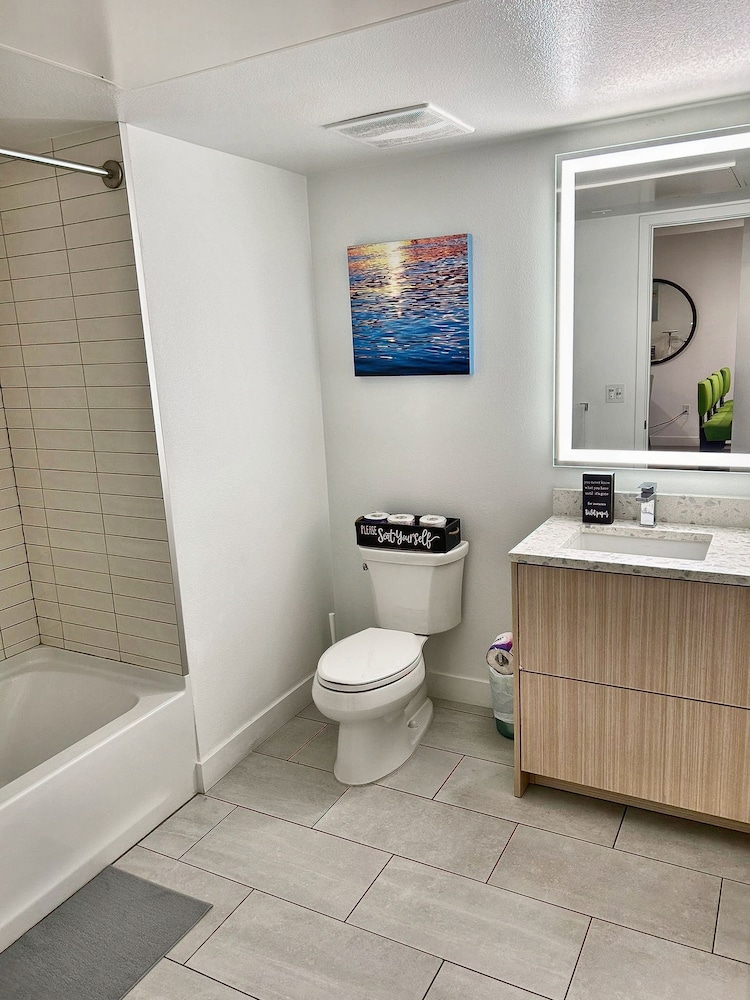 StaysPro GORGEOUS Hollywood Living Los Angeles - photo 57