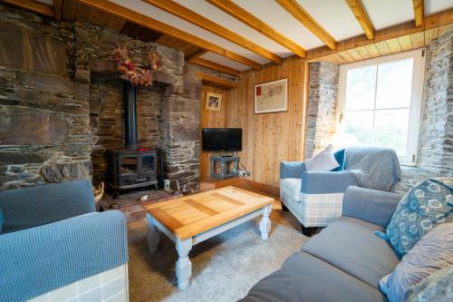 Brosnan's Cottage — 4-Star Luxury Hotel in Dingle, Republic of Ireland