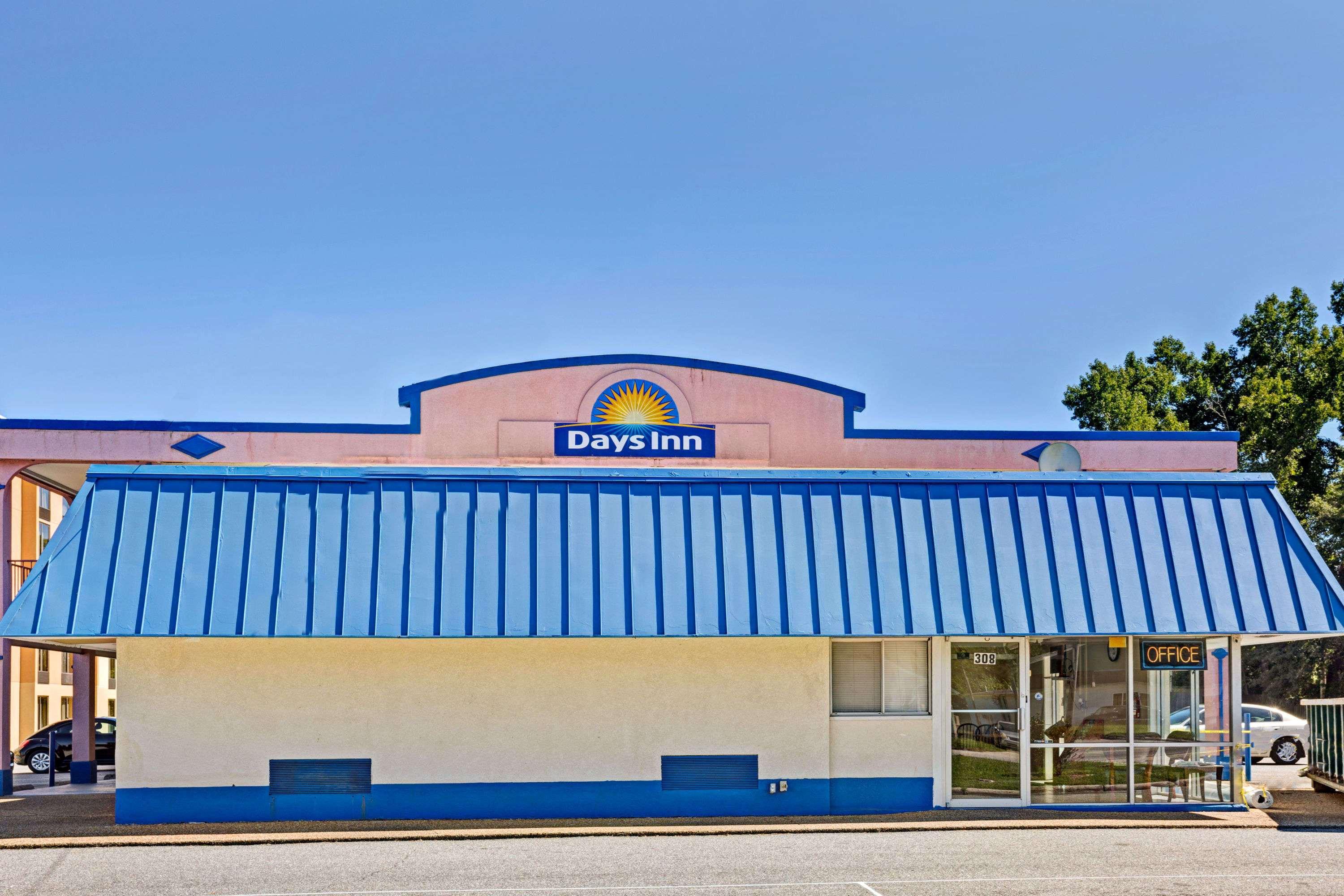 Days Inn by Wyndham Elizabeth City - photo 3