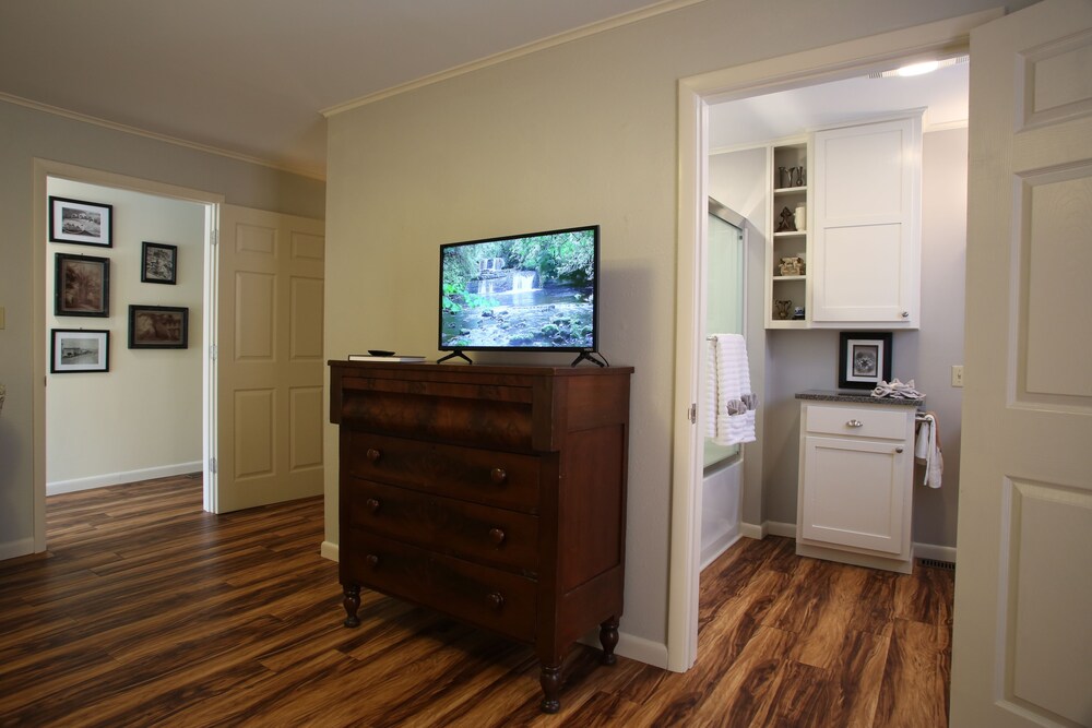 Tower House Inn - photo 3
