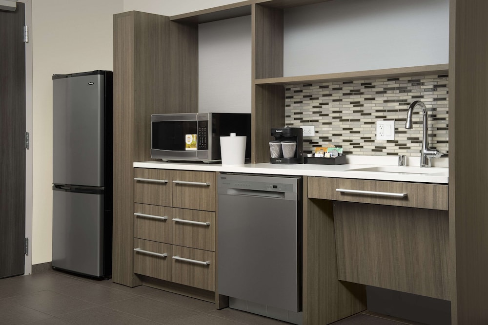 Home2 Suites by Hilton Clovis Fresno Airport - photo 20