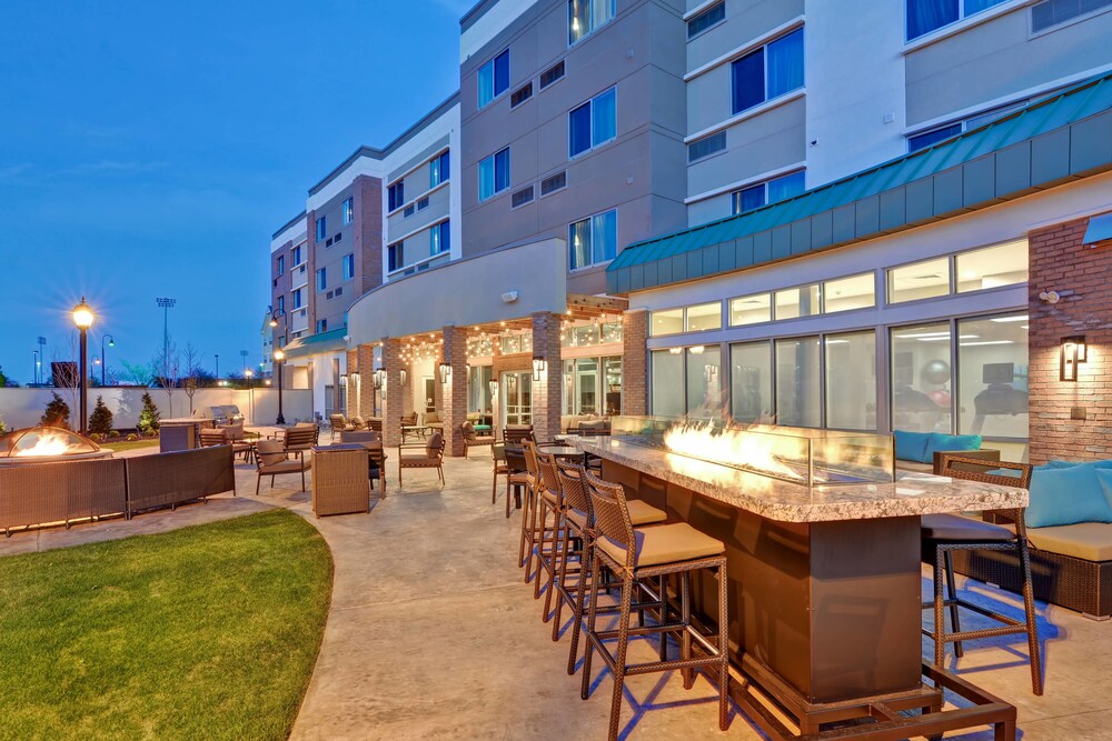 Courtyard by Marriott Long Island Islip Courthouse Complex - photo 33