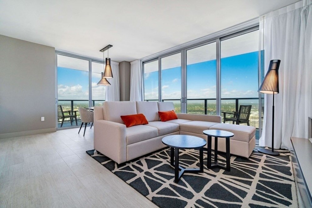 Hyde Beach House Luxury Condo resort 2 Bedroom Condo by RedAwning - photo 17