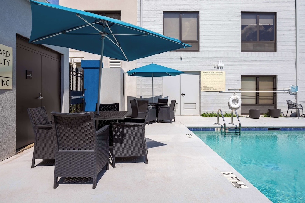 Hampton Inn & Suites Alpharetta Roswell - photo 46