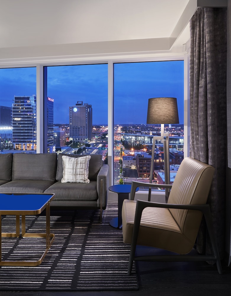 Loews Kansas City Hotel - photo 20