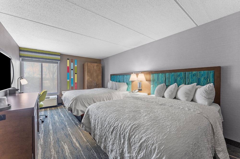 Hampton Inn Cleveland Westlake - photo 14