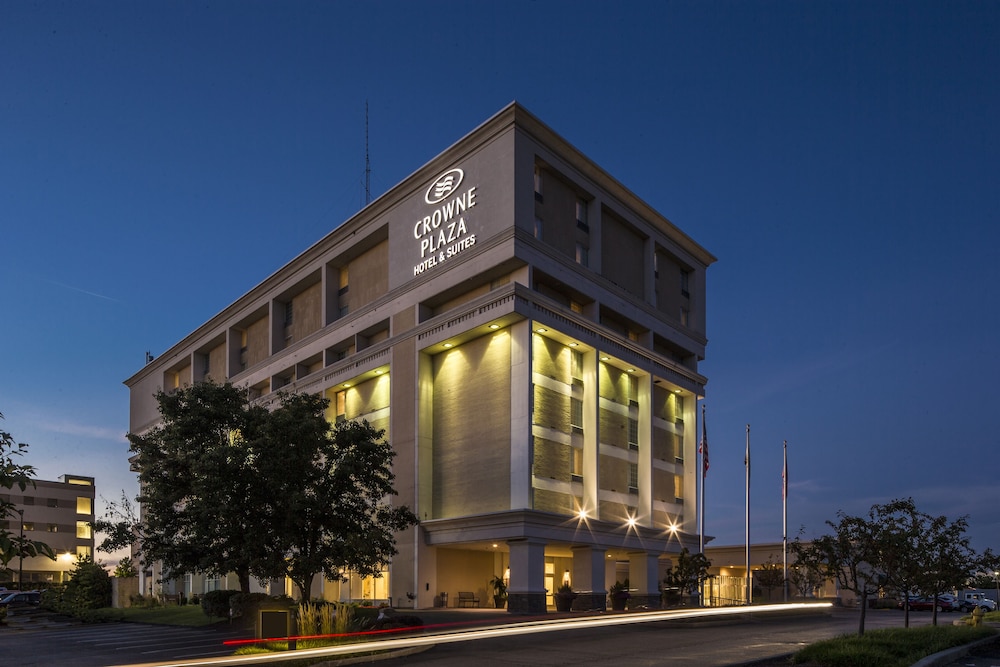 Crowne Plaza Suites Pittsburgh South by IHG - photo 84