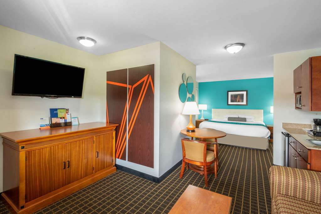 Howard Johnson Hotel & Suites by Wyndham St. George - photo 6