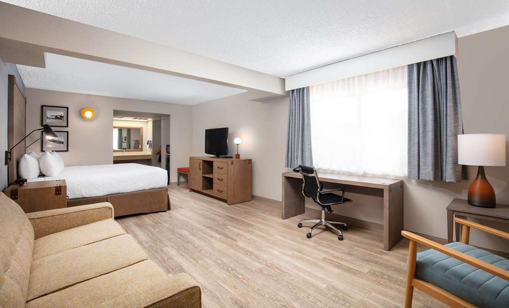 Best Western Plus King's Inn & Suites - photo 14