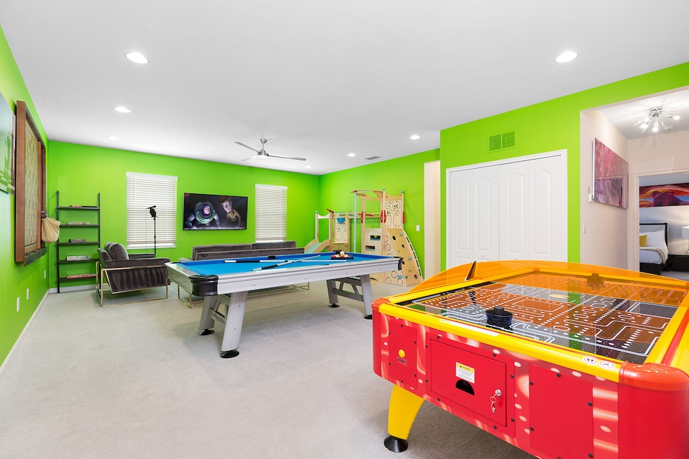Solterra Resort Luxury 10 Bedroom Homes - photo 17