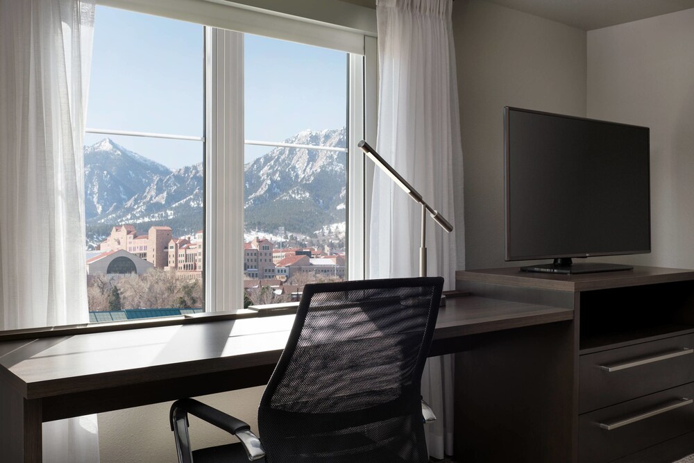 Residence Inn by Marriott Boulder Canyon Boulevard - photo 9