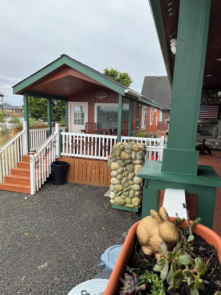The Collins Inn and Seaside Cottages - photo 49