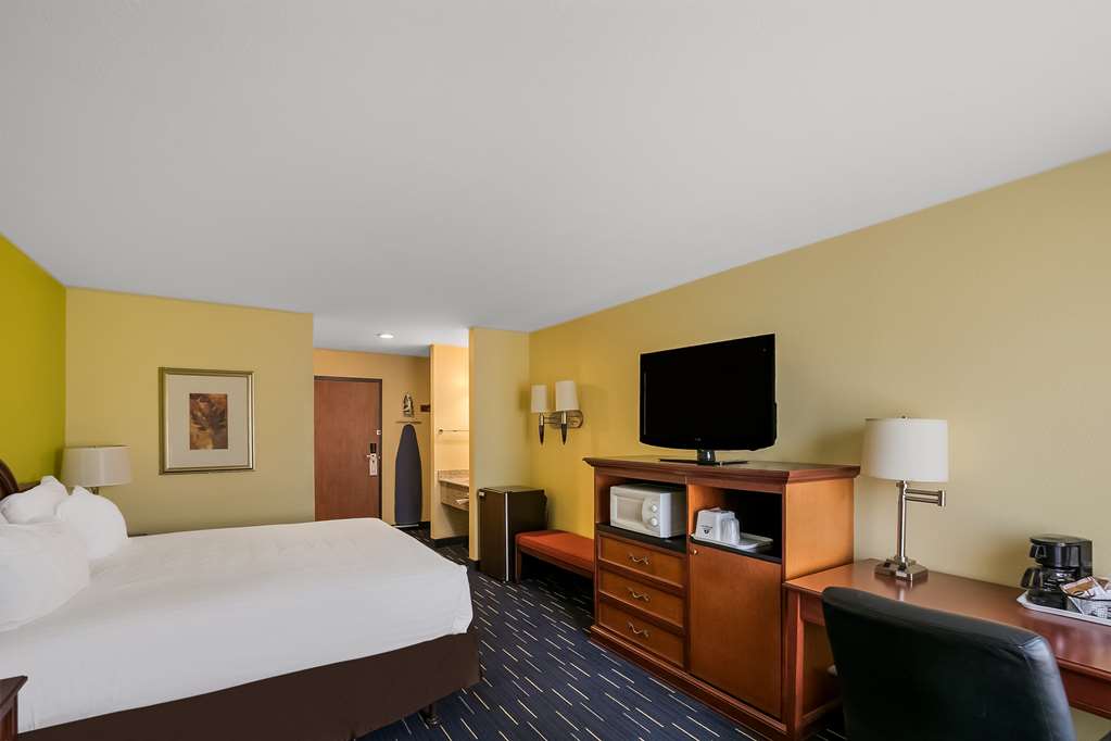 Americas Best Value Sandman Inn - photo 21