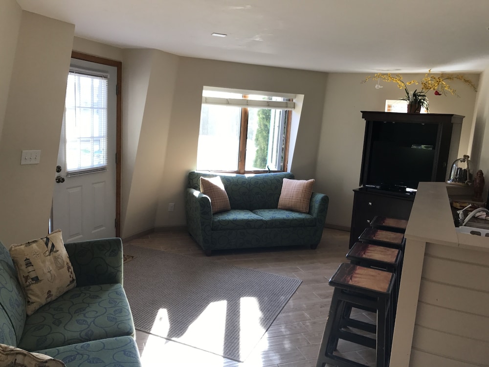The Harbor Light Inn - photo 54