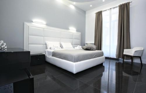 Duomo Luxory Home — 4-Star Luxury Hotel in Naples, Italy