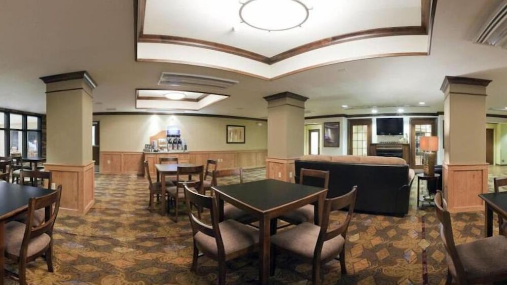 Holiday Inn Express Hotel & Suites Lander by IHG - photo 24