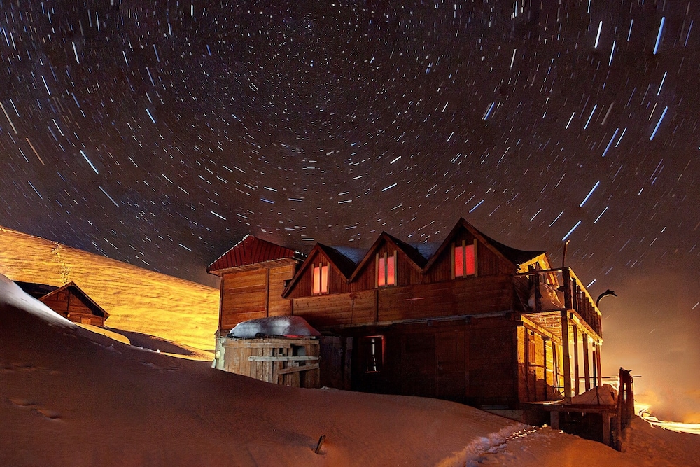 Cici Baba Dag Evi — hotel in Hemsin