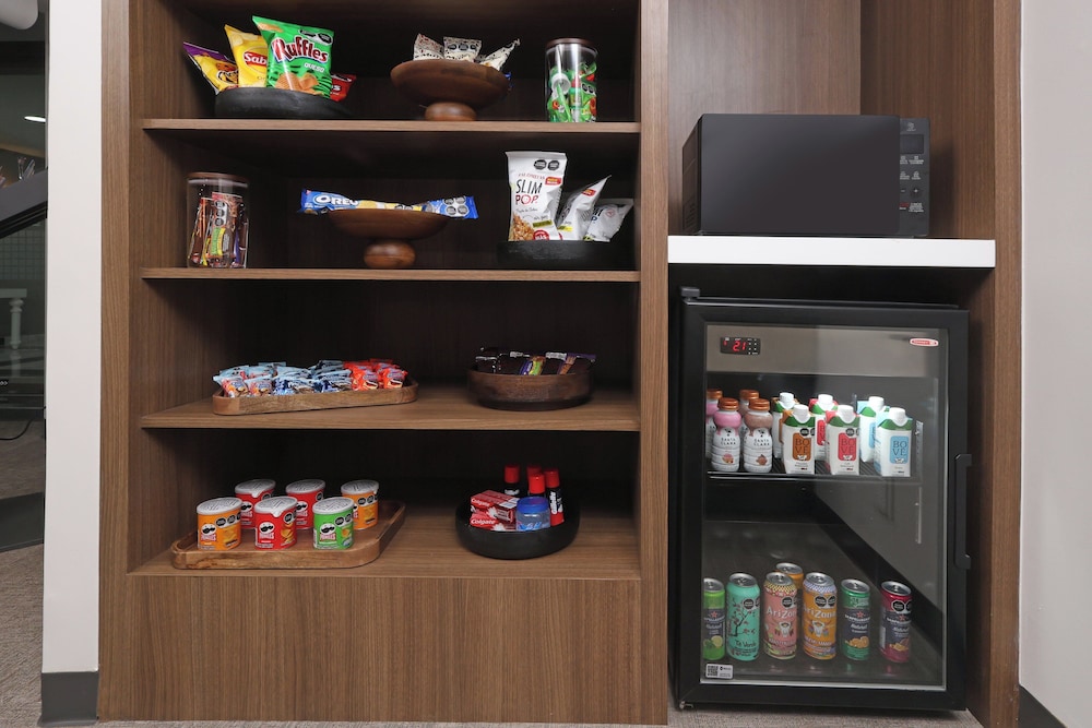 Holiday Inn Hotel & Suites Medica Sur by IHG