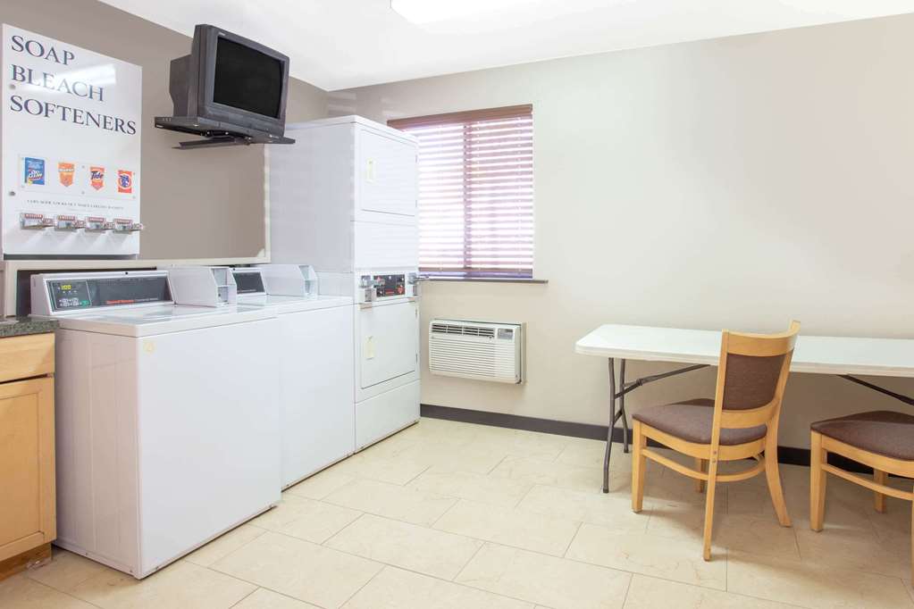 Super 8 by Wyndham Billings - photo 32
