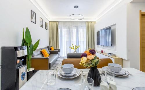Luxury Nairobi 1BR with Heated Pool Gym and WiFi near Junction Mall Lavington