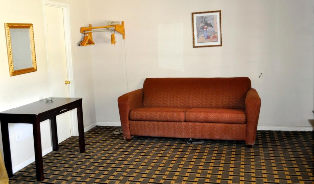 Andrews Motor Inn - photo 25