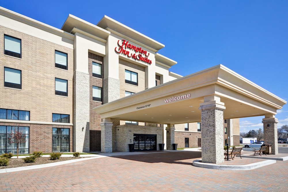 Hampton Inn & Suites Detroit Warren - photo 38