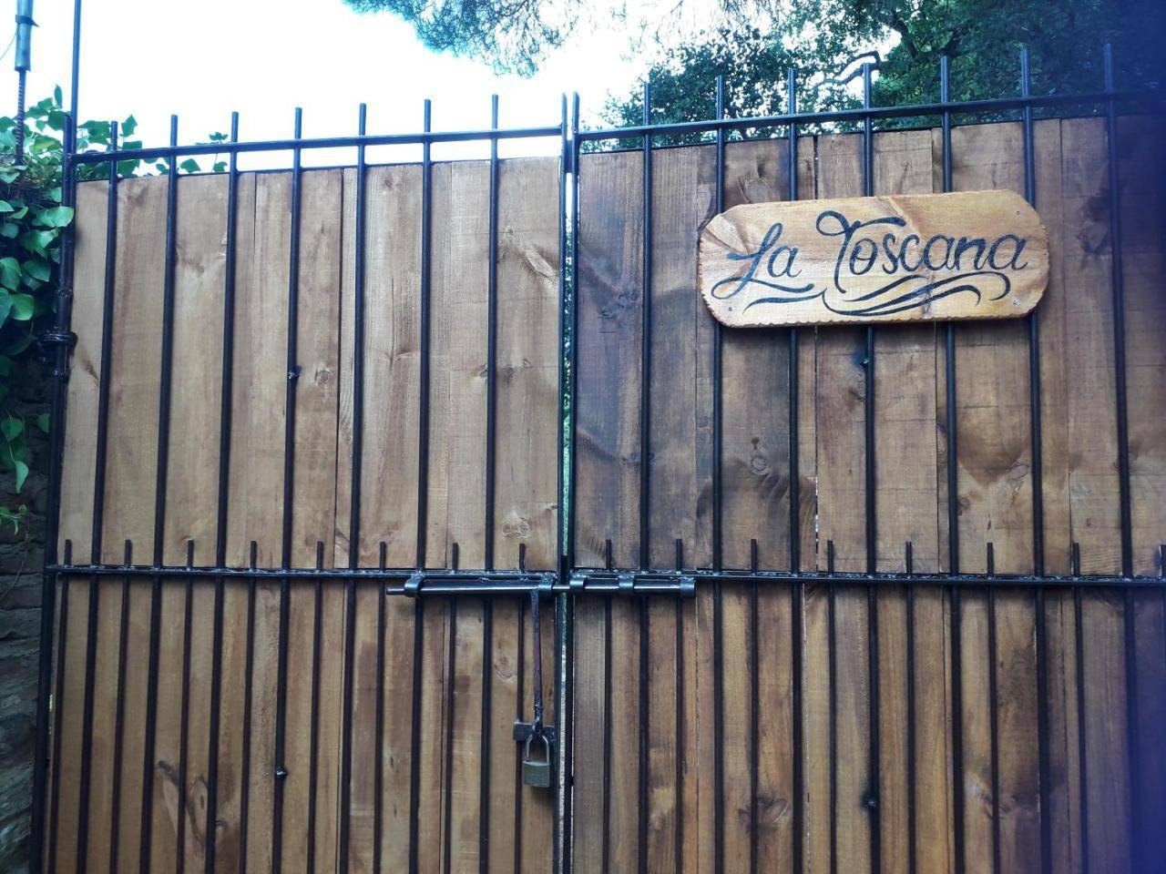 La Toscana — hotel in Linares De La Sierra