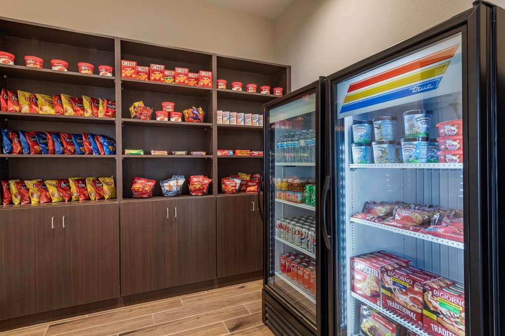 Best Western Plus Coachella Valley Inn & Suites - photo 5