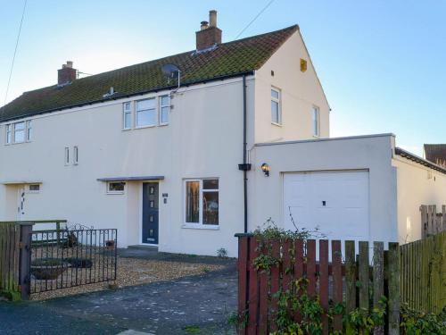 Waggy Tails in Seahouses, United Kingdom