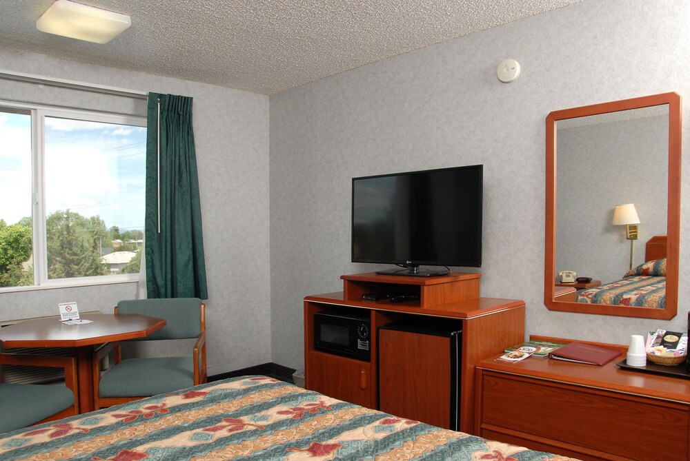 Redmond Inn - photo 9