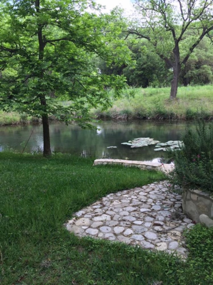 Frio Springs Lodges - photo 41