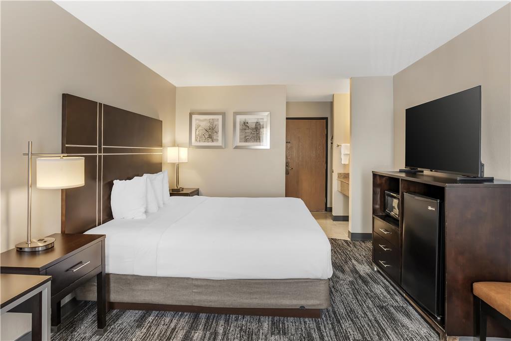 Best Western Shippensburg Hotel - photo 17