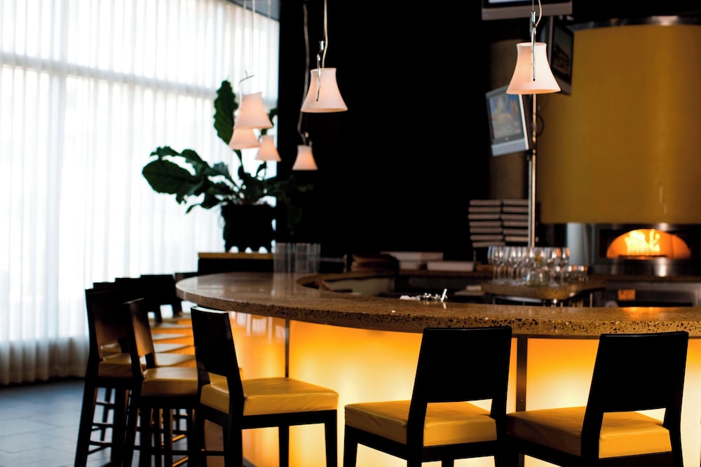 Twelve Midtown Autograph Collection - photo 5