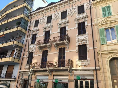 Ingrid Corso Mombello — 4-Star Luxury Hotel in San Remo, Italy