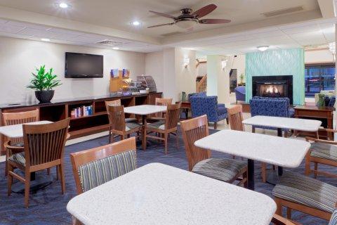 Holiday Inn Express Seaford Route 13 - photo 17