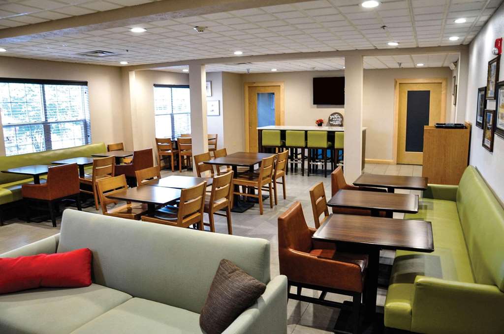 Country Inn & Suites by Radisson Fairborn South OH - photo 21