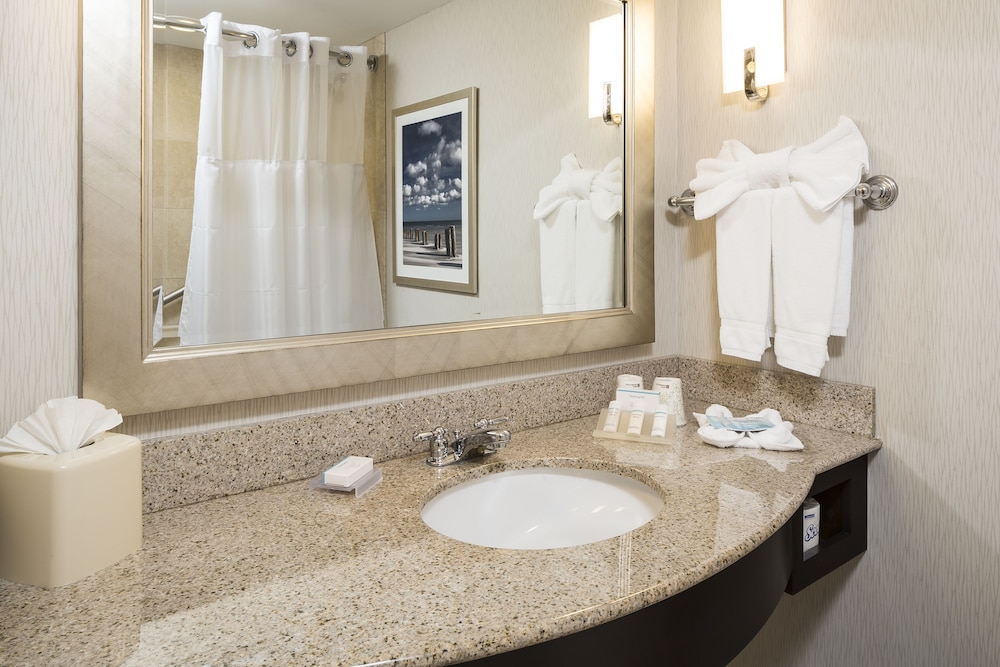 Hilton Garden Inn Plymouth - photo 4