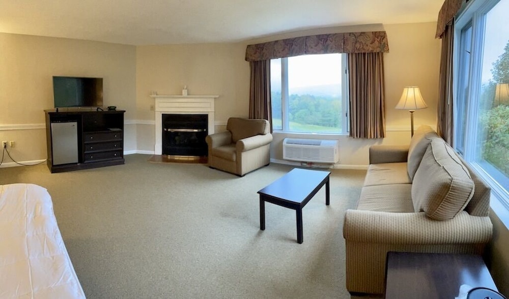 The Lucerne Inn - photo 17