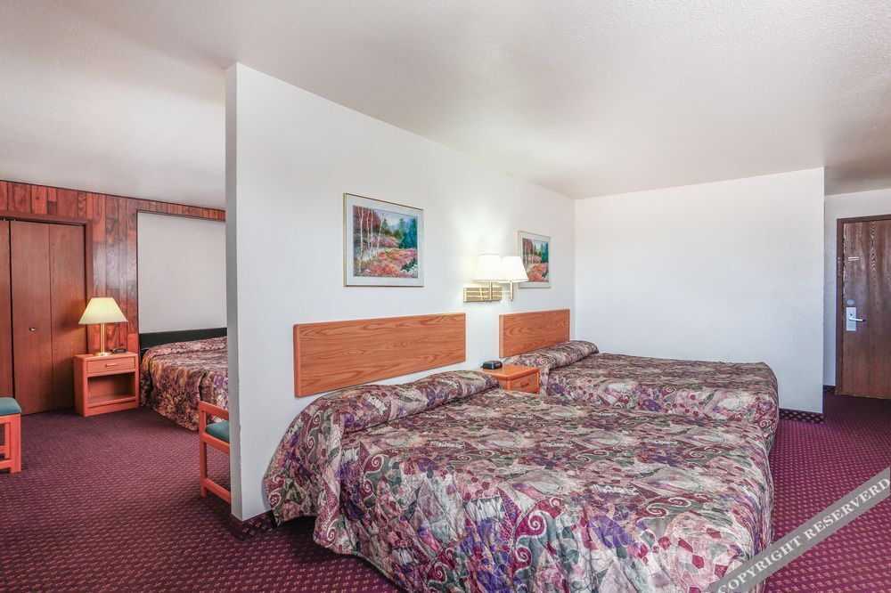 Travelodge by Wyndham Deer Lodge Montana in Deer Lodge, United States