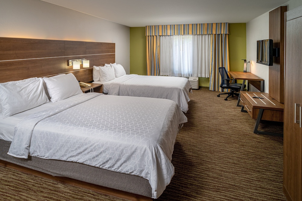 Holiday Inn Express Hotel & Suites Pikeville by IHG - photo 18