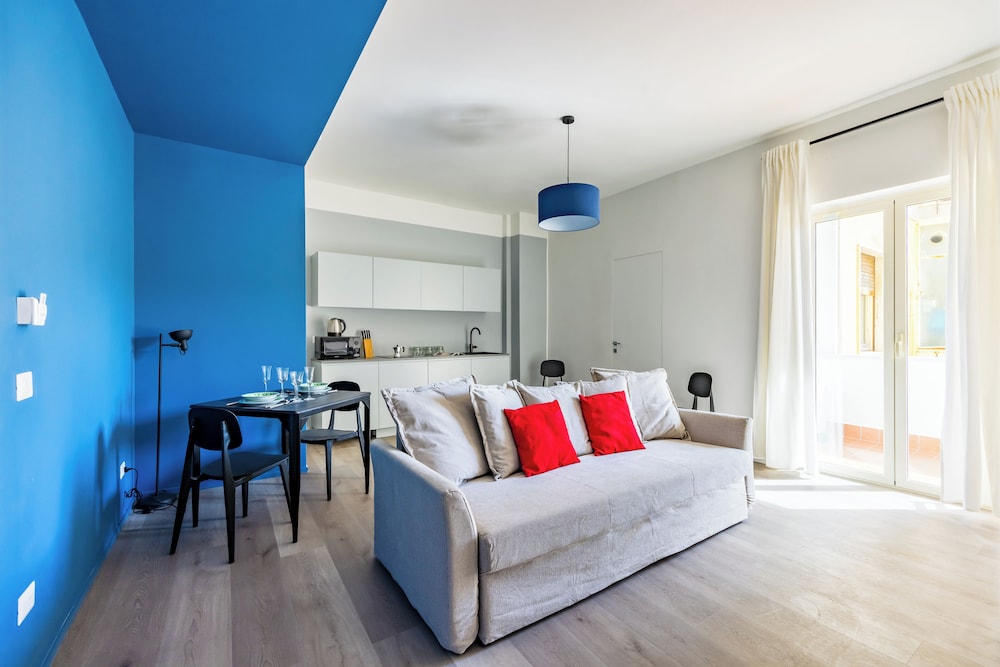 Street Stritt'60 by Wonderful Italy — 4-Star Luxury Hotel in Naples, Italy