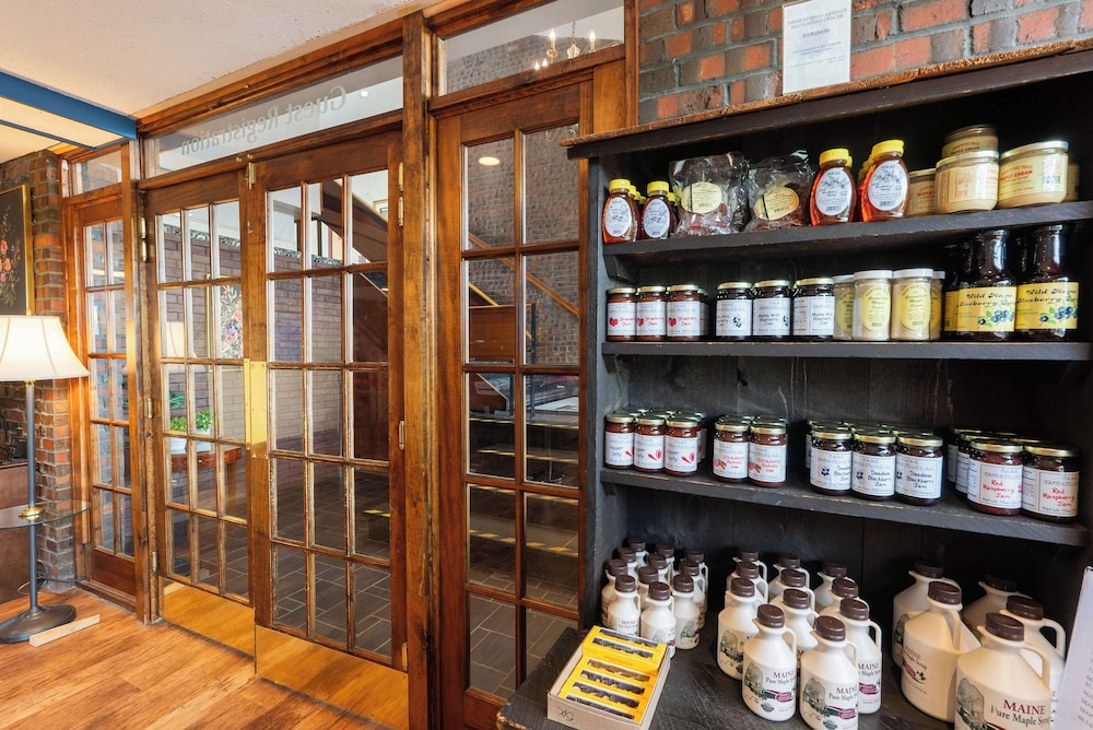 Fireside Inn & Suites Waterville - photo 4