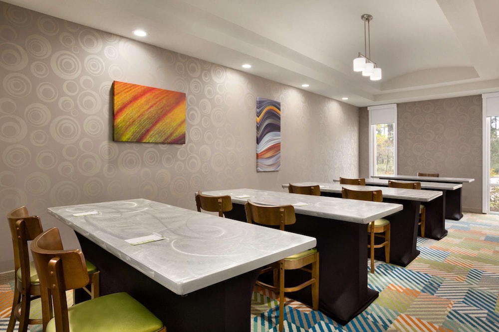 Home2 Suites by Hilton Shenandoah The Woodlands - photo 29