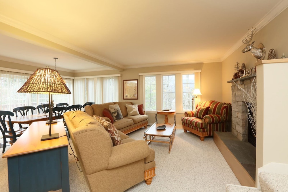 Upscale 3BR Topnotch Overlook - photo 14