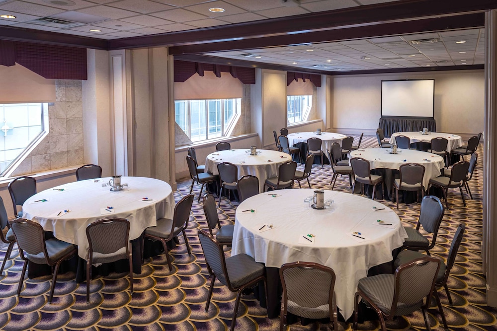 Hilton Cincinnati Netherland Plaza - photo 75