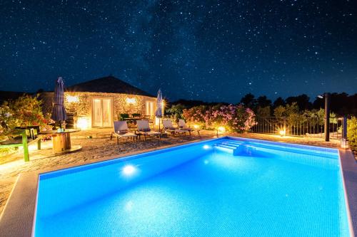 Villa Heritage — 4-Star Luxury Hotel in Supetar, Croatia