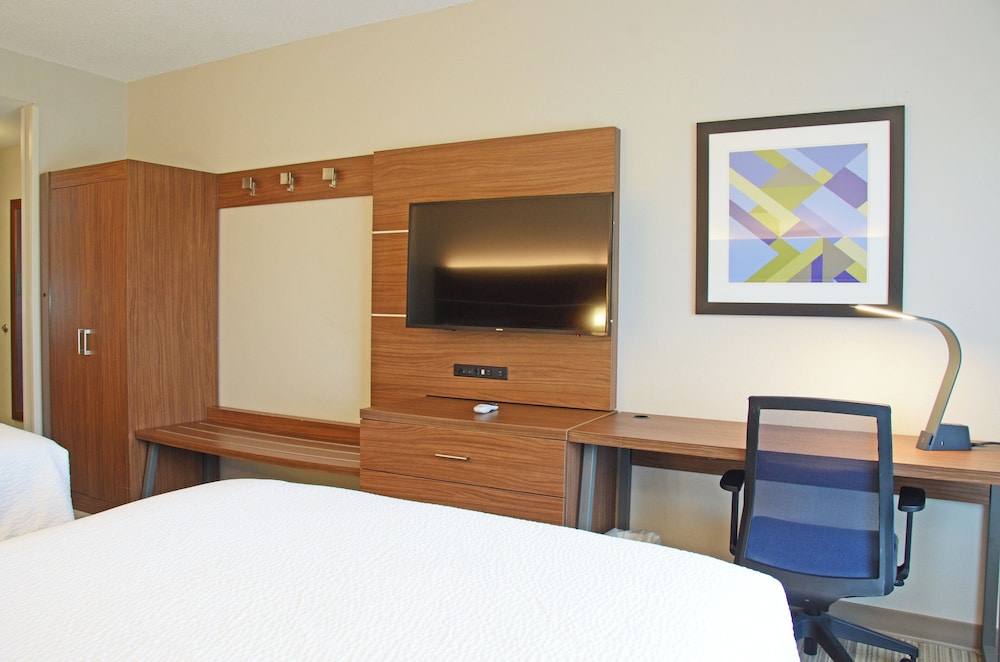 Holiday Inn Express & Suites Millington by IHG - photo 19