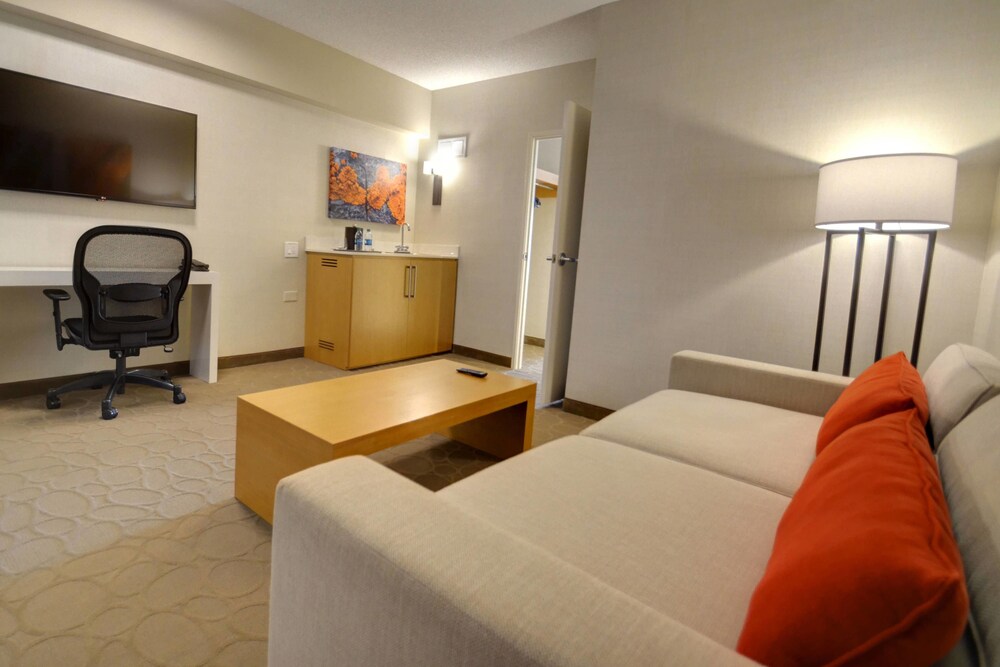 Renaissance Chicago Glenview Suites Hotel - photo 22