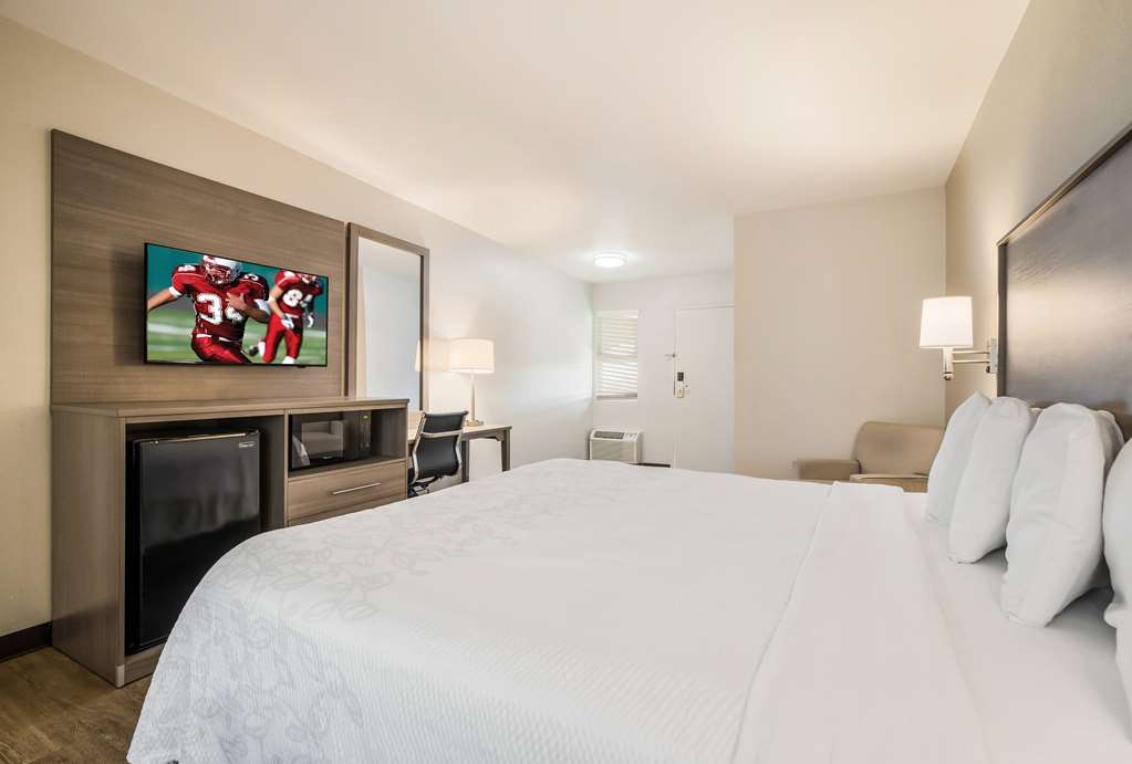 Days Inn by Wyndham Chula Vista San Diego - photo 26
