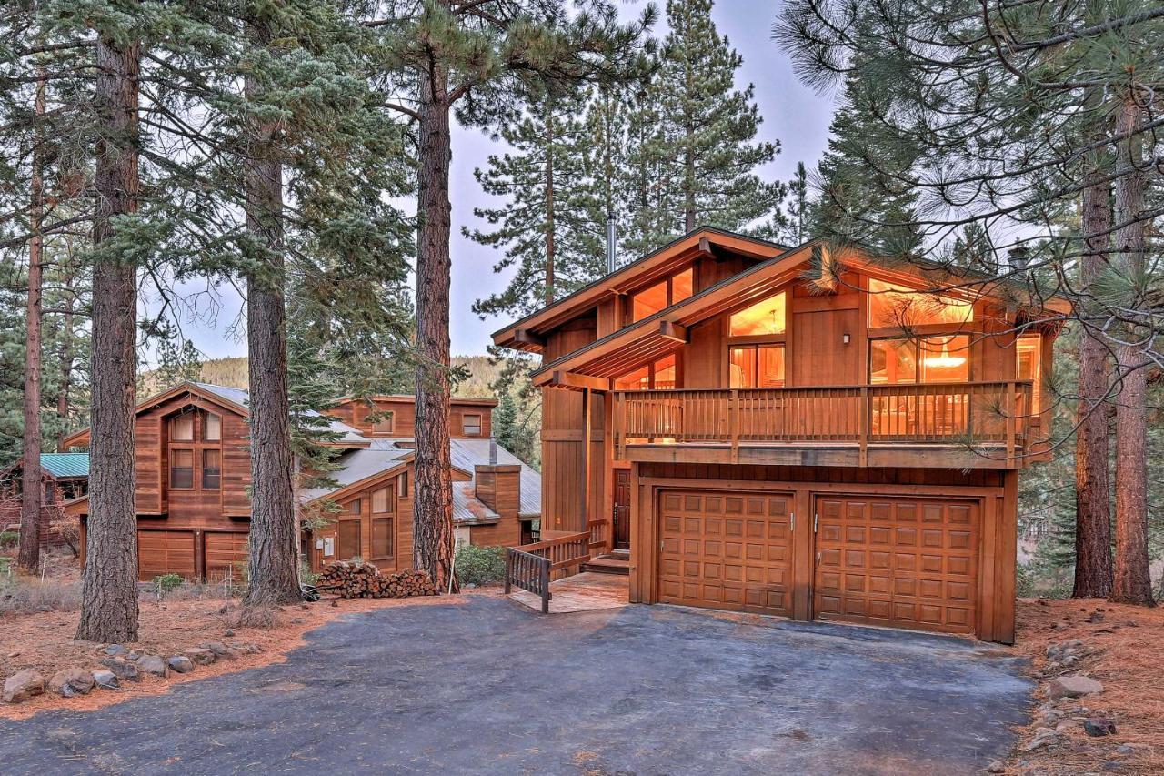 Family Friendly Truckee Cabin Near Ski Shuttle — 4-Star Luxury Hotel in Truckee, United States
